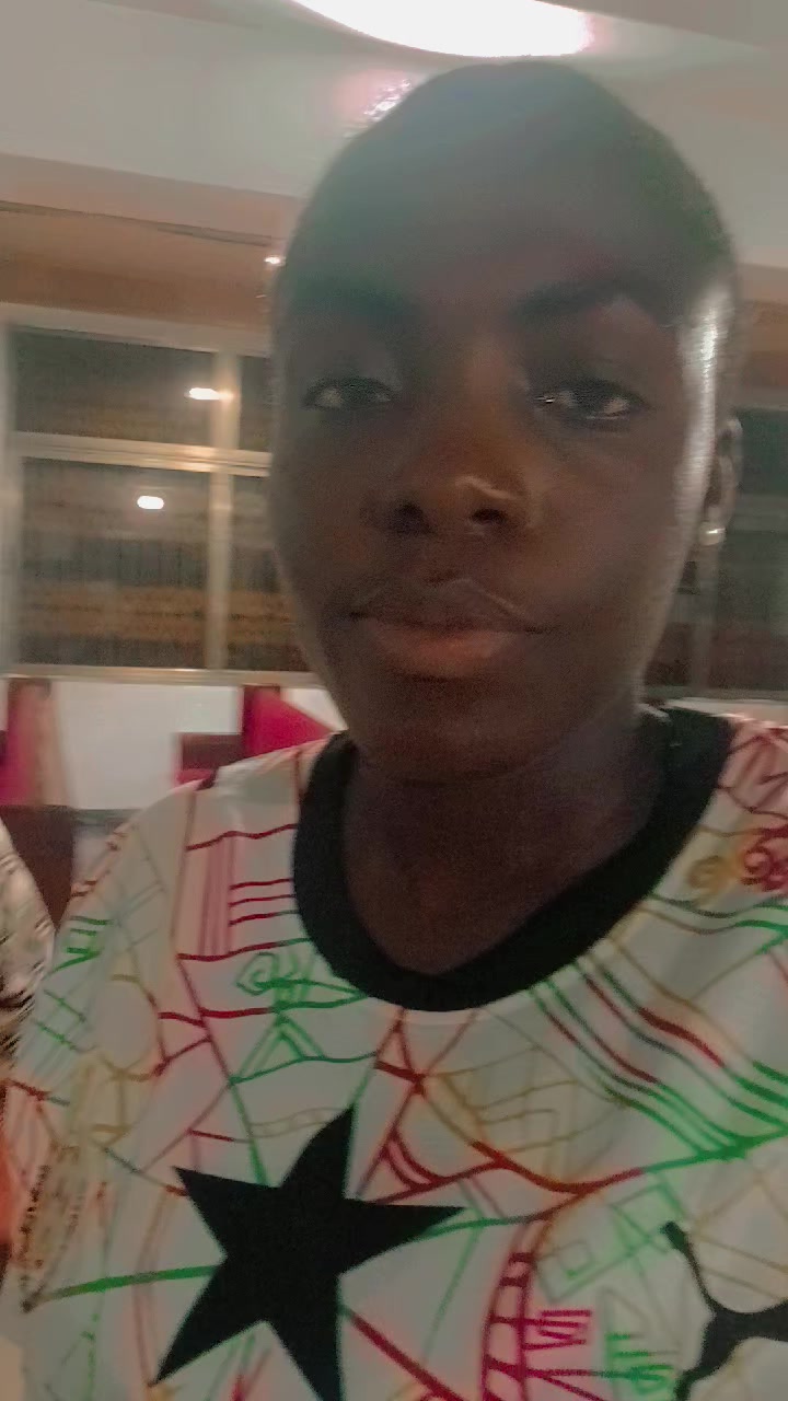 @Nana Yaa Papabi