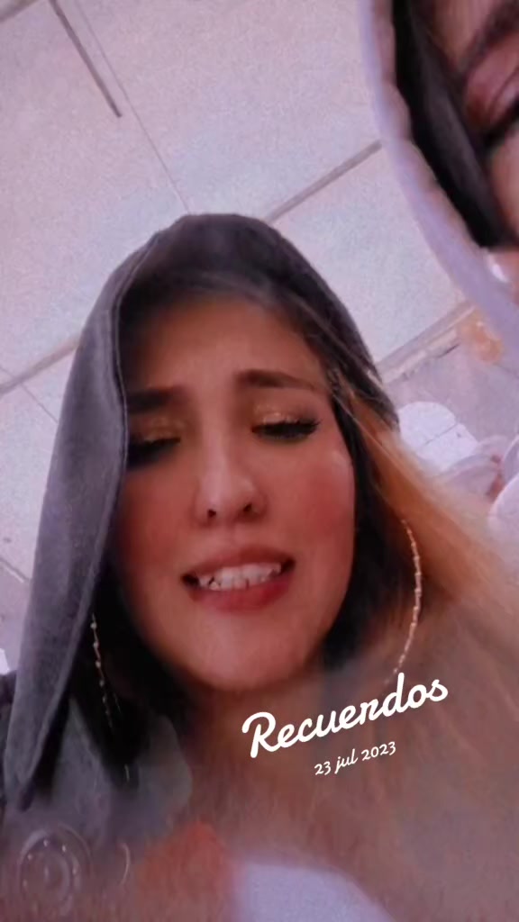 @Jenny Pinz&oacute;n