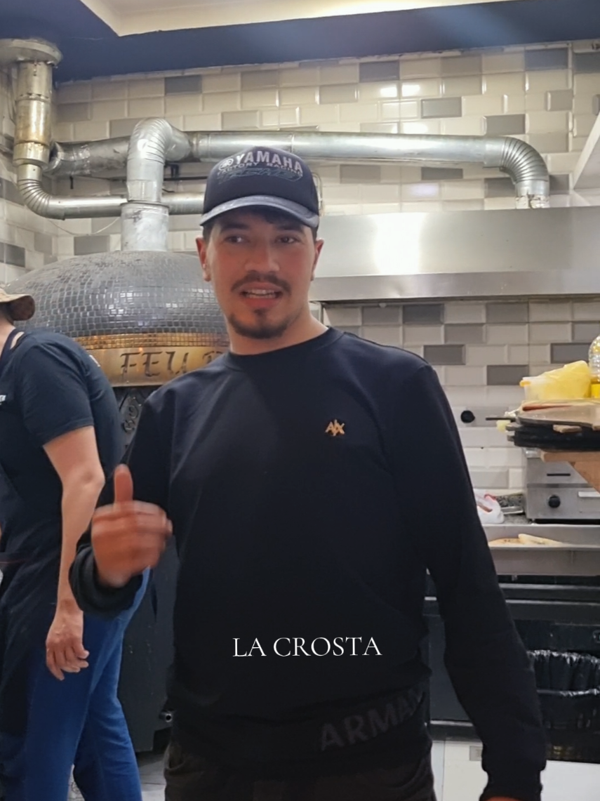 @Lacrosta_pizzeria