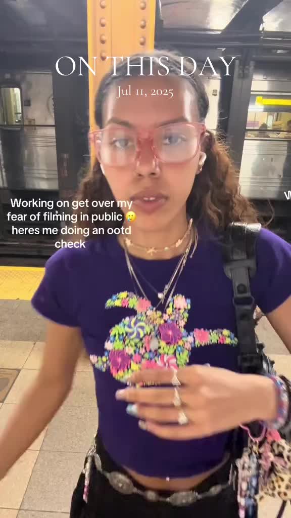 @Ari 🦋