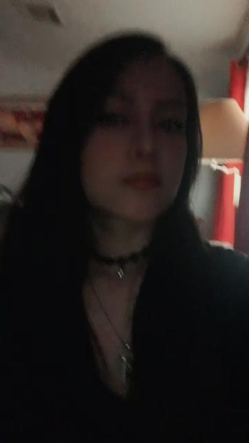 @꧁✧𝑄𝑢𝑒𝑒𝑛♕𝑊𝑜𝑙𝑓✧꧂