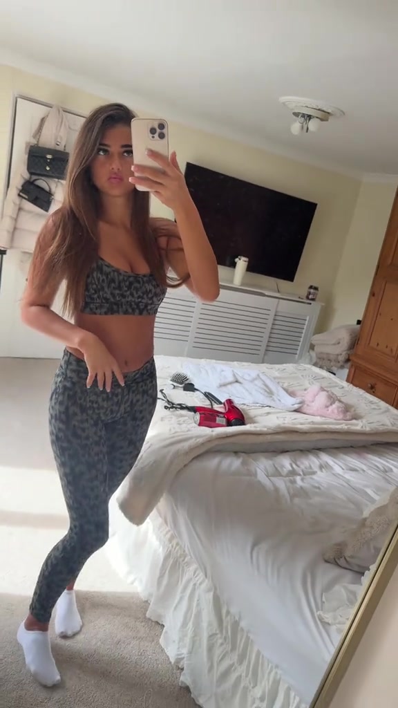 @emeliyarose