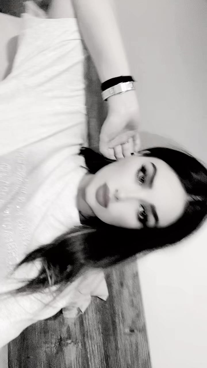 @_Sacha_