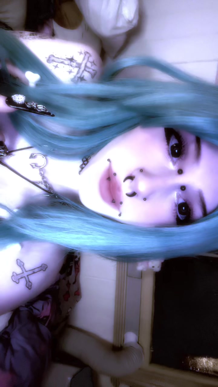 @deadgothlia