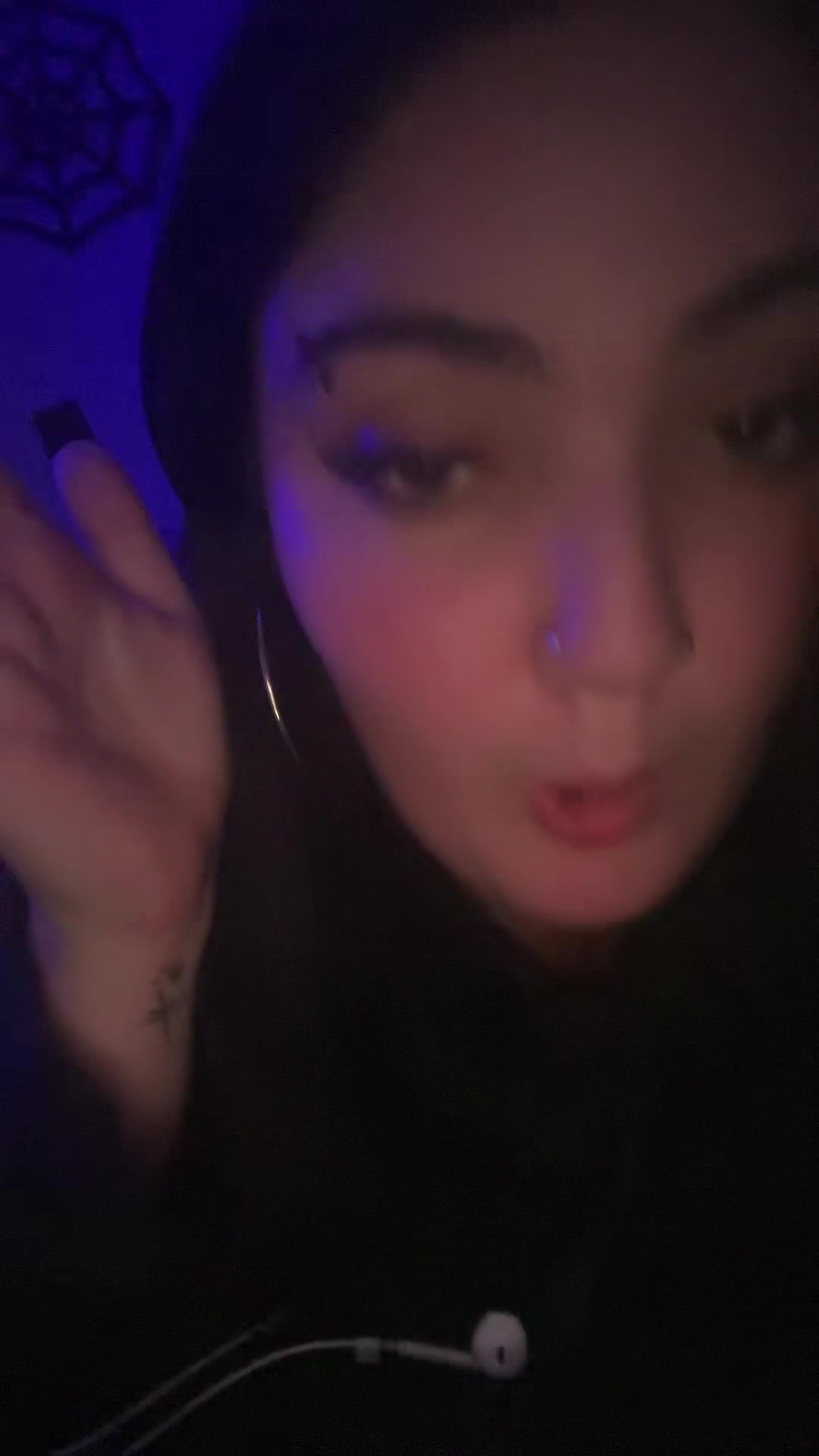 @kyra ☠︎︎