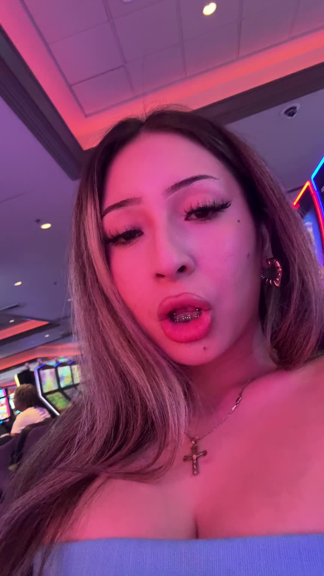 @Ixo