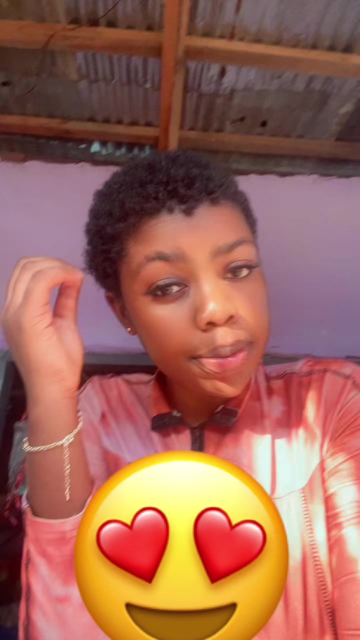 @💕PRETTY 🤍 SADIA💋