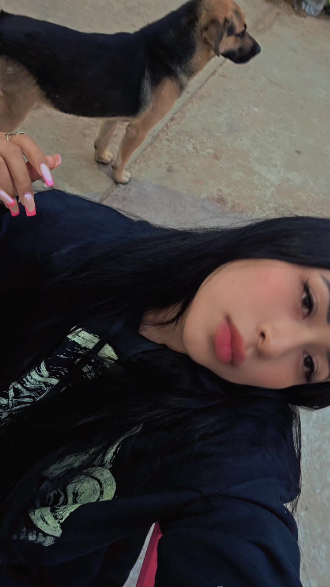 @️R e y n a R G