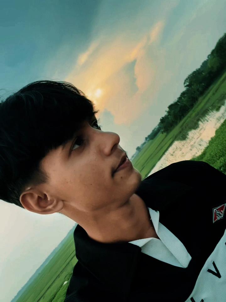 @ᴀʀɪʏᴀɴ🕷️🕸️
