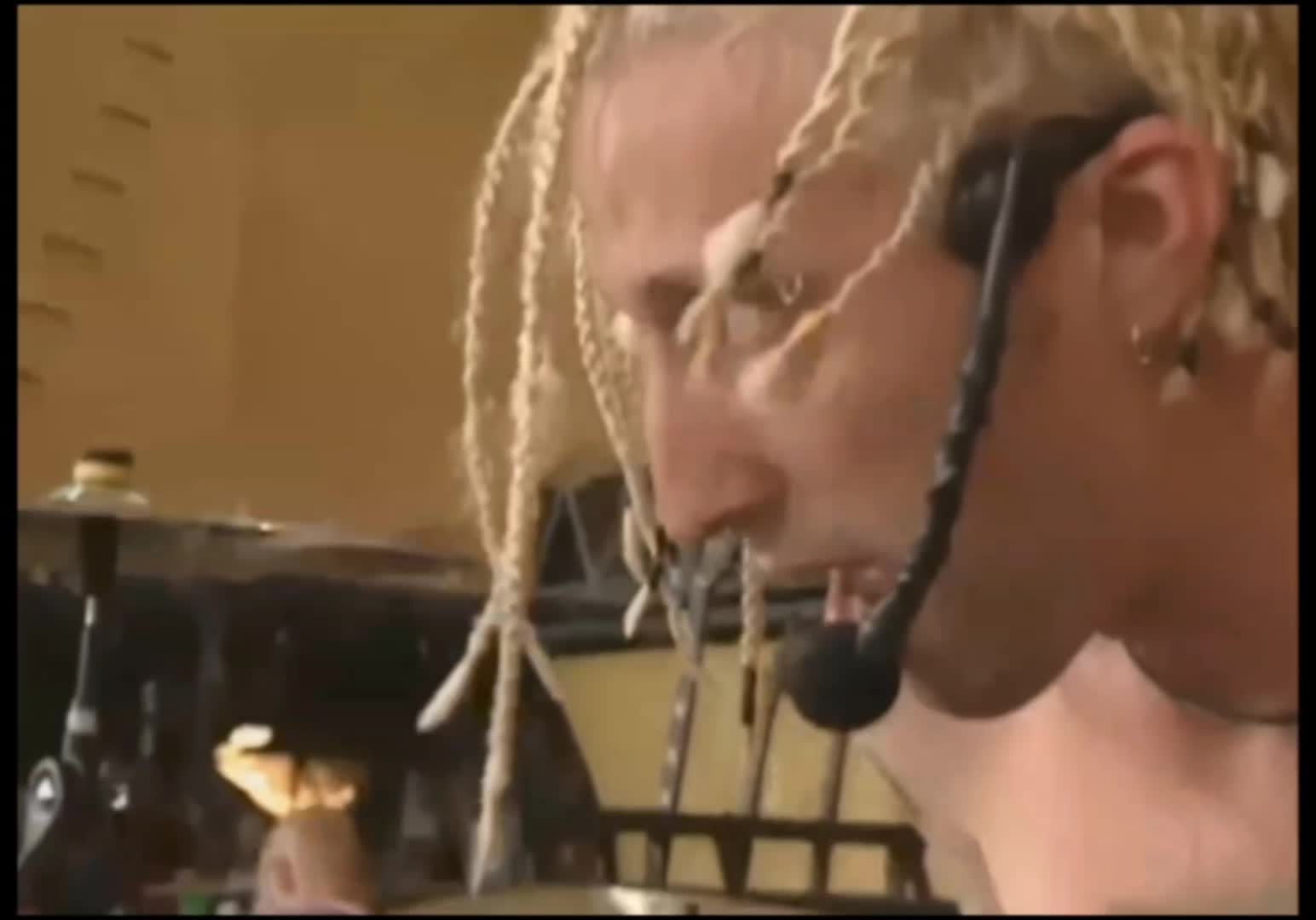 @thealienfreaksfreak