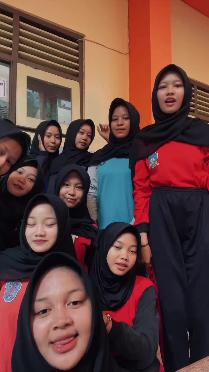 @𝓧-𝓪𝒸𝒸𝑜𝓊𝓃𝓉𝒾𝓃𝑔 𝓽𝓌𝑜