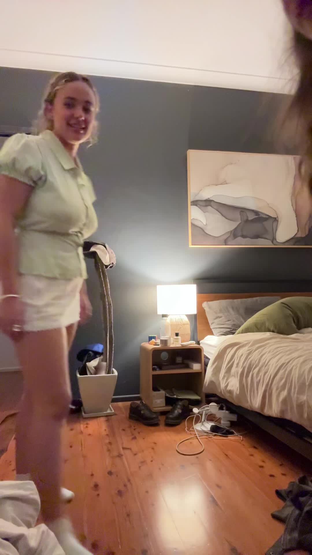 @Luna