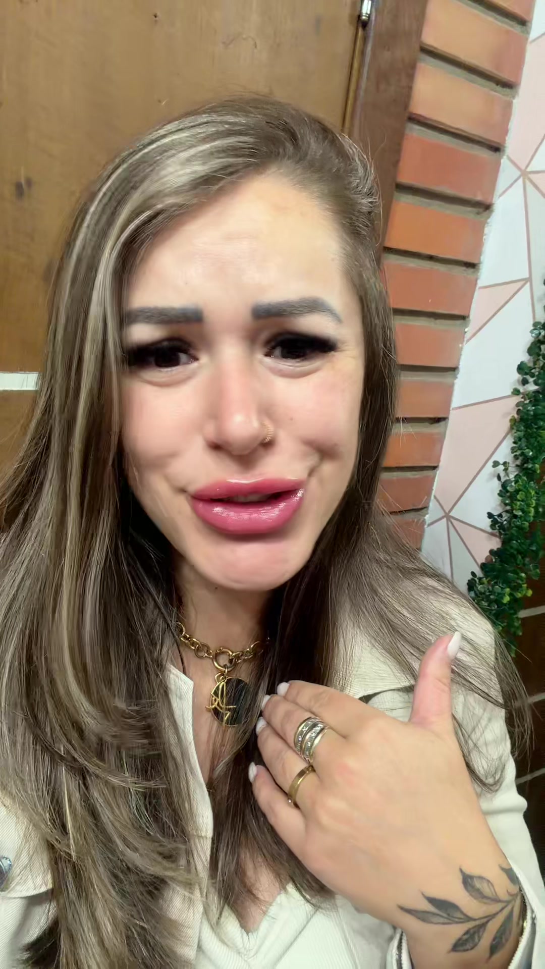 @Viviane