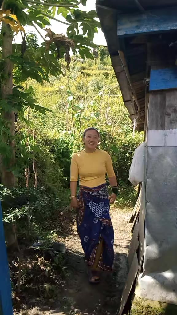 @❣️Crjana 💖 Gurung❣️