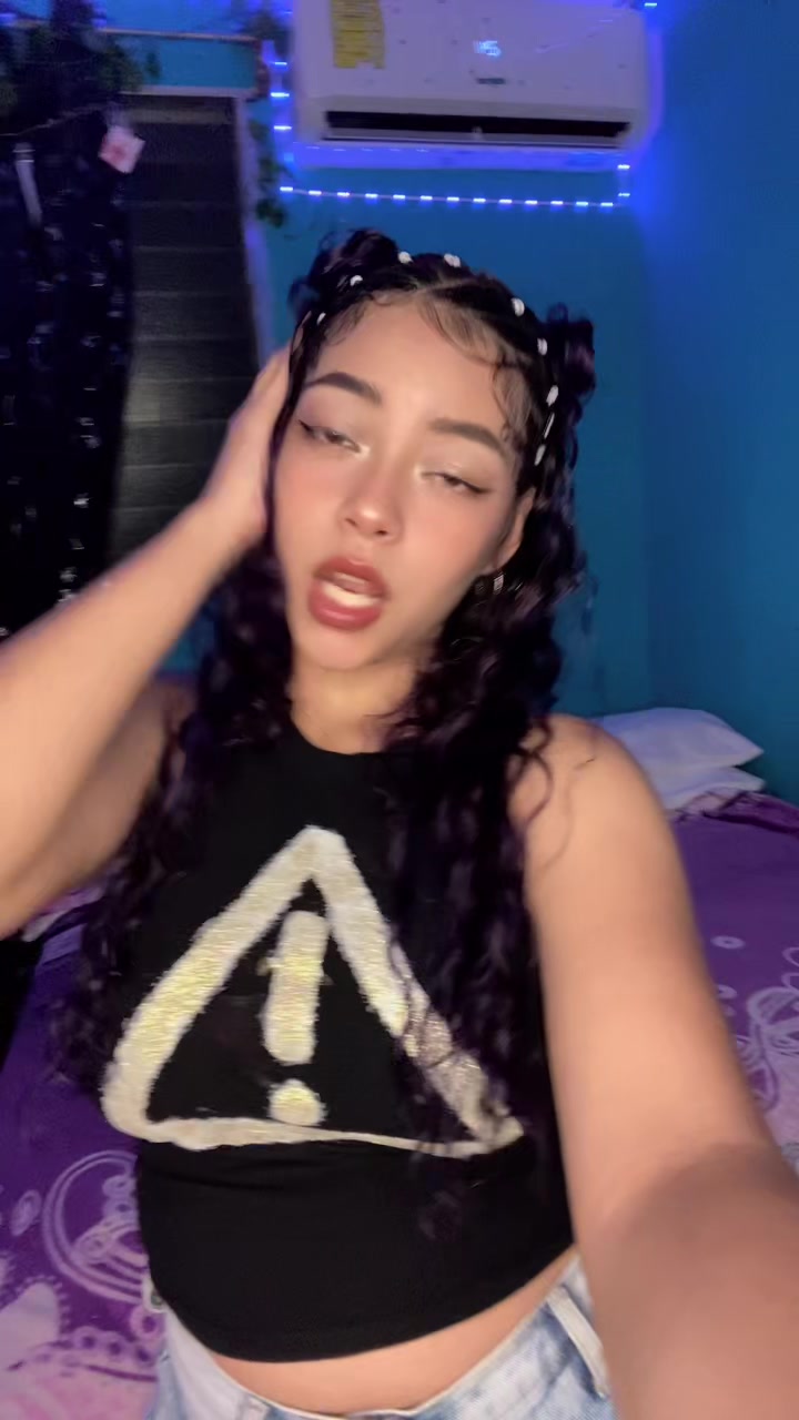 @Heidy Alejandra👸🏻☔️