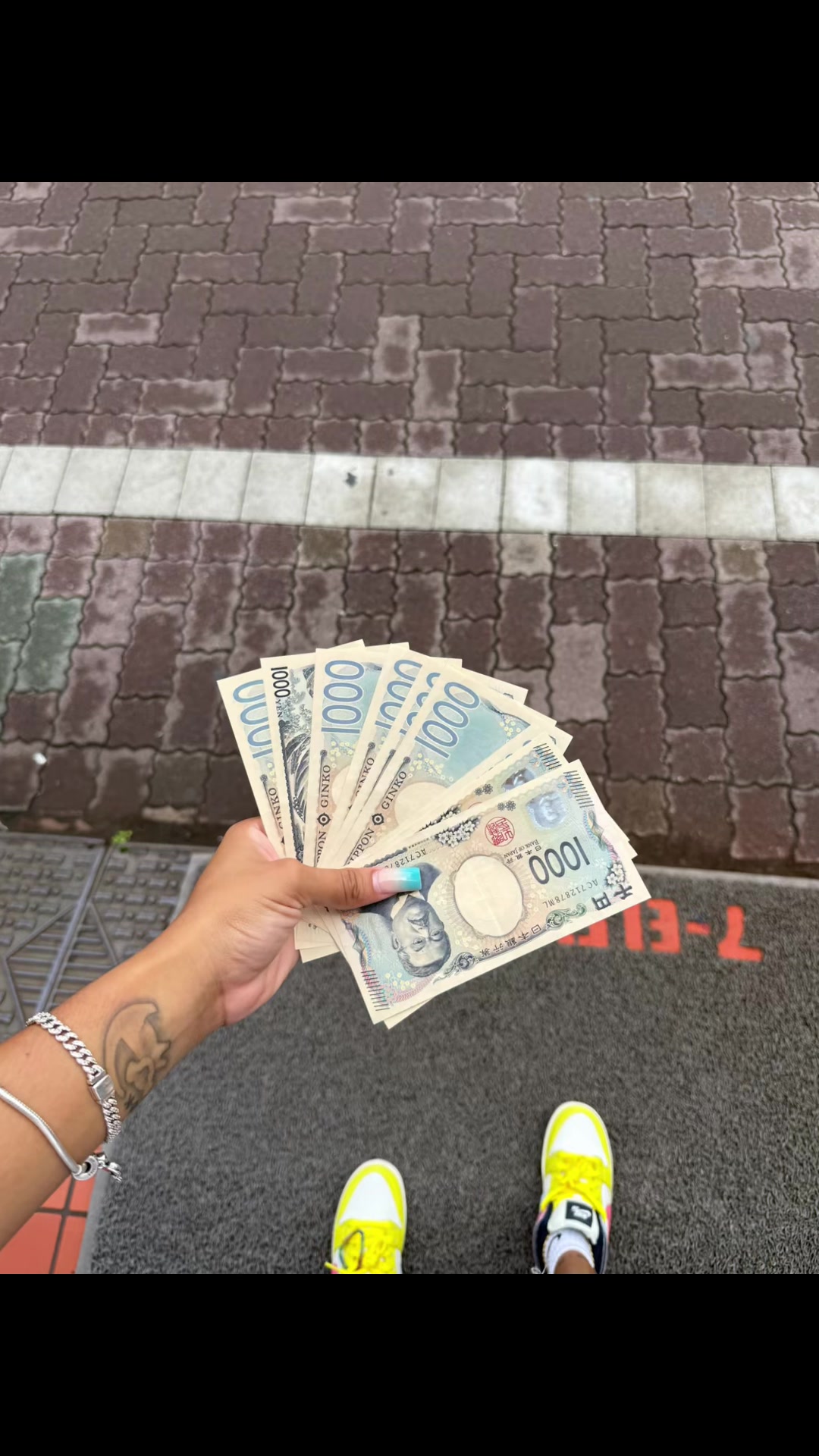 @Dej 🩶