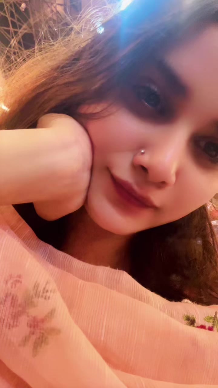 @Emaan🕊️✨
