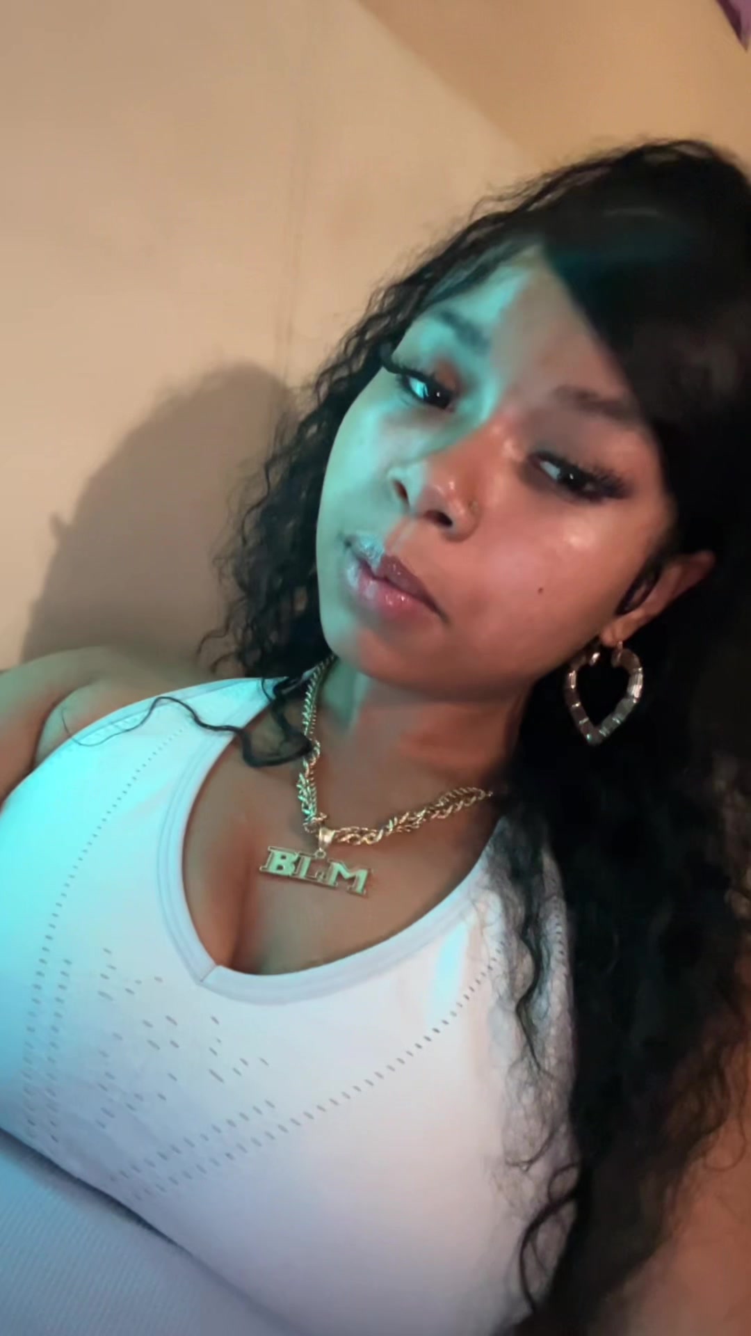 @maybebri