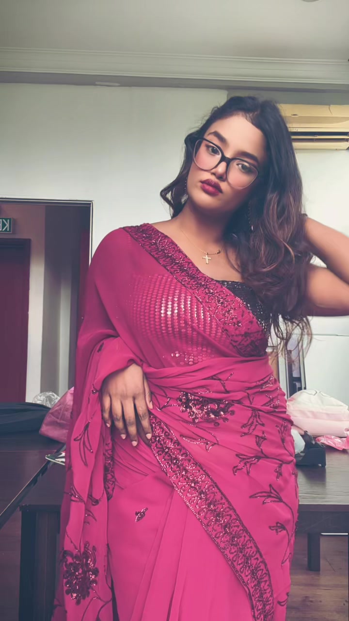 @Hasini&ensp;sudasinghe