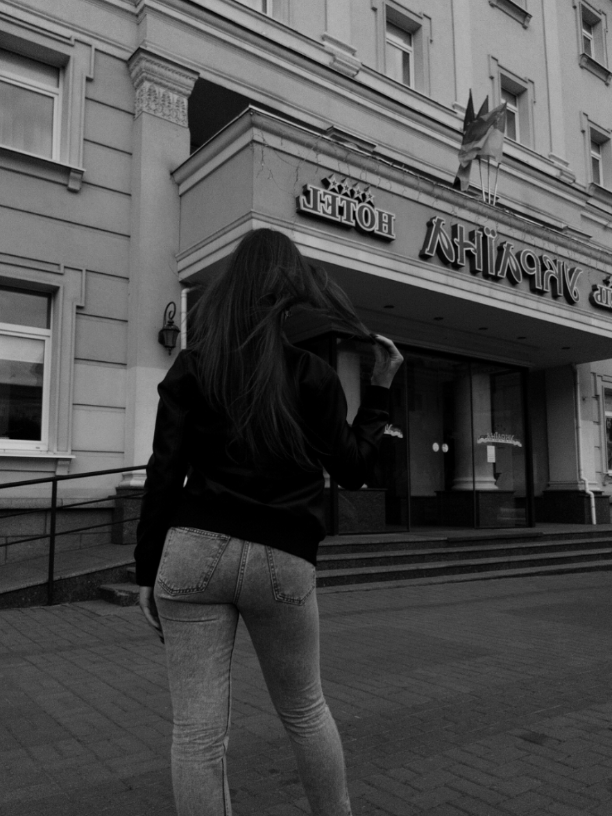 @_sofia.swan_