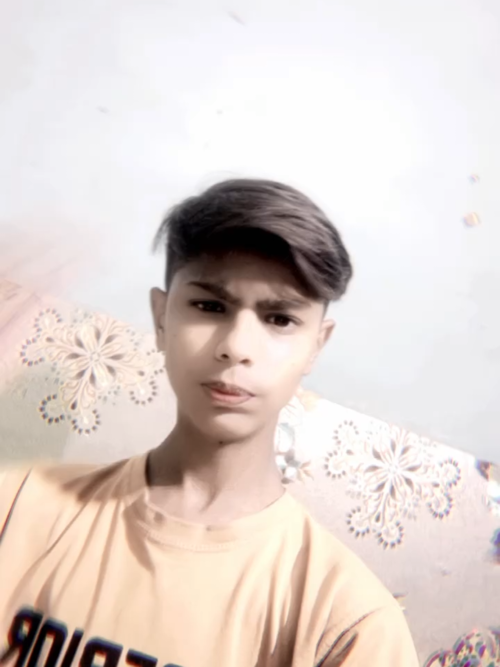 @RIẔWΔṈ..!🤯🔫