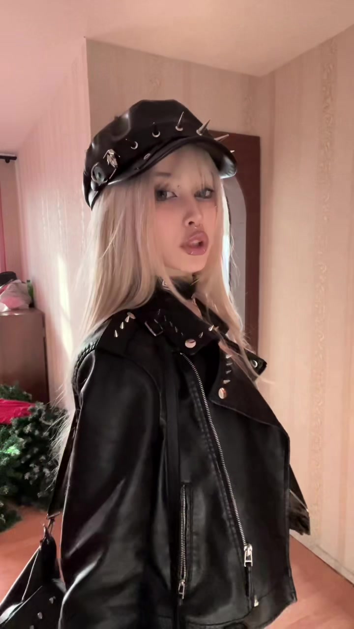 @kisakarisa