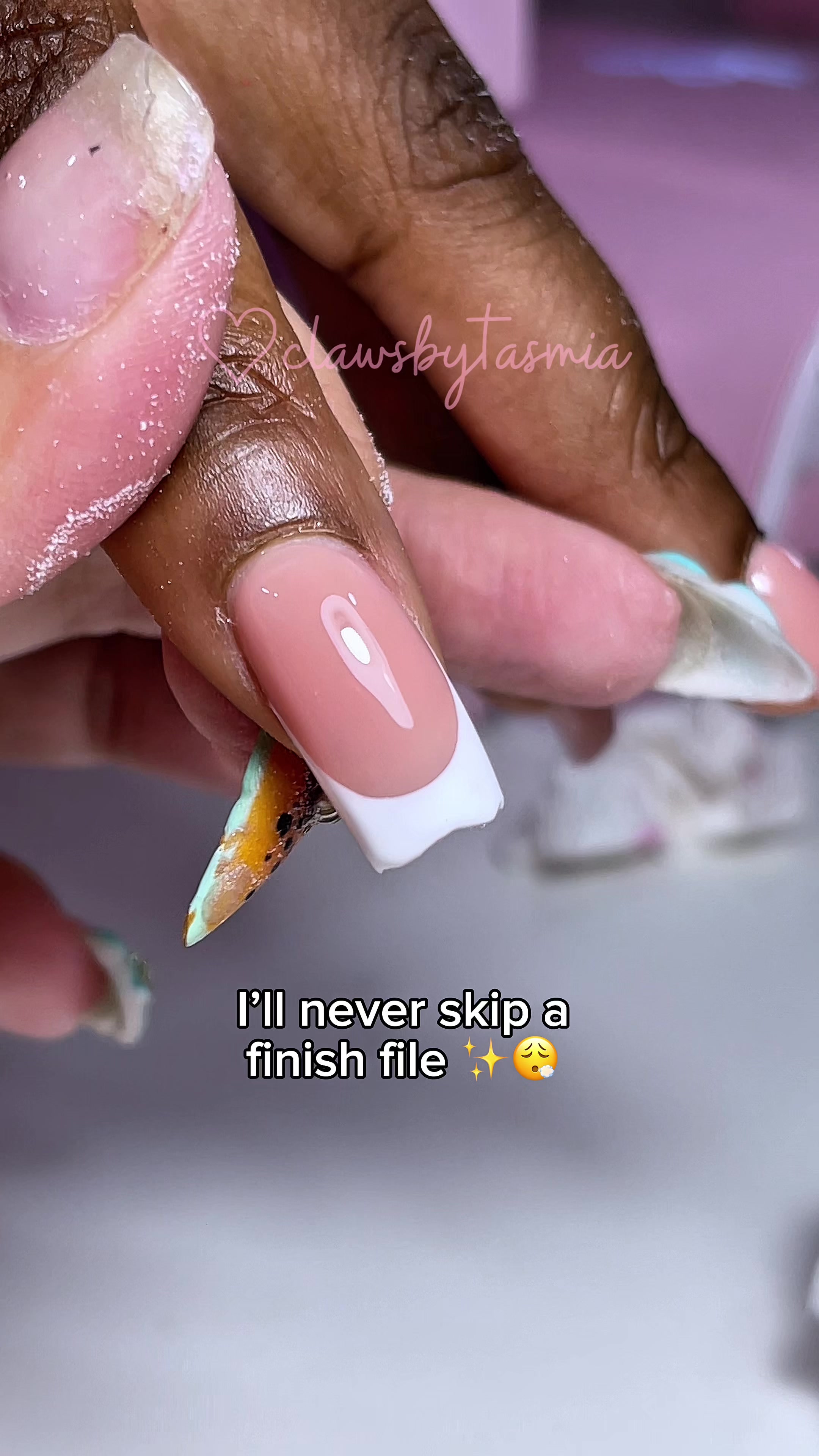 @clawsbytasmia ✨