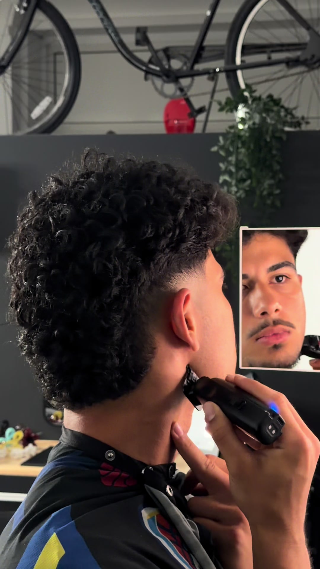 @remis_cutz