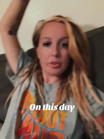@Simply_E🦋