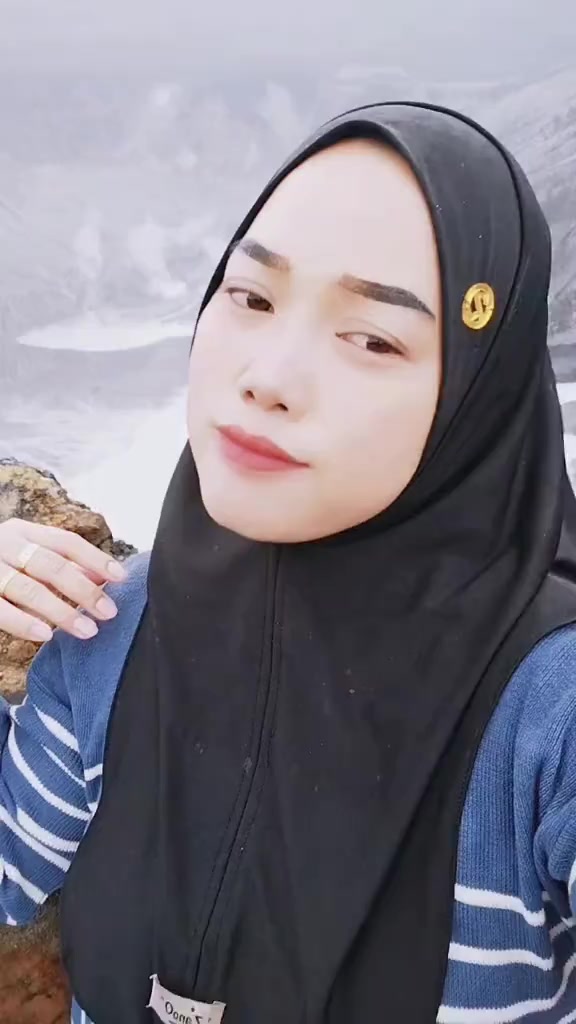 @yenianggela