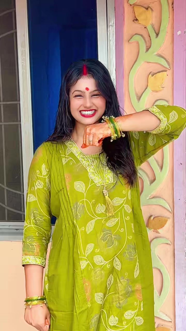 @👑Nesa Yadav❣️🦋