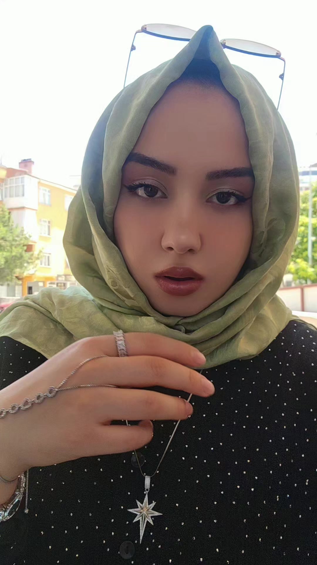 @Aliyenur