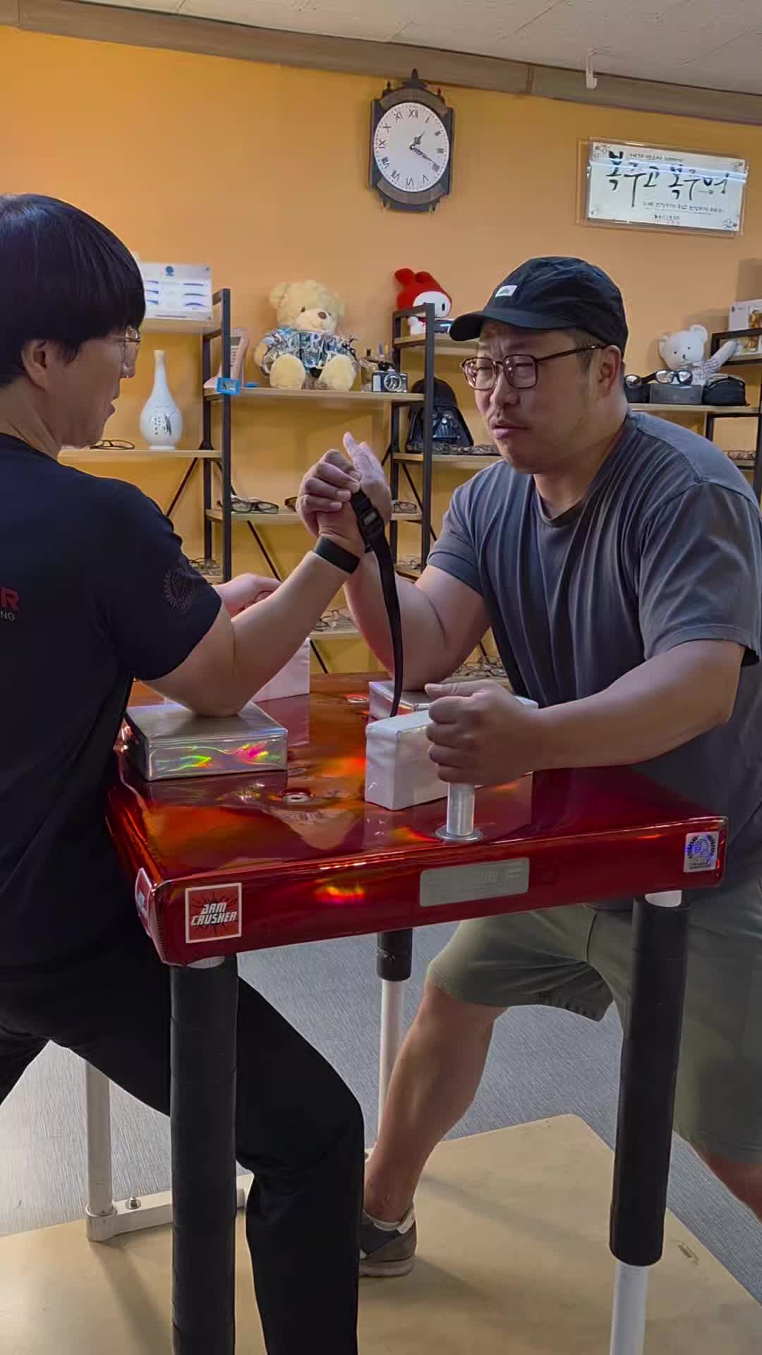 @팔씨름왕