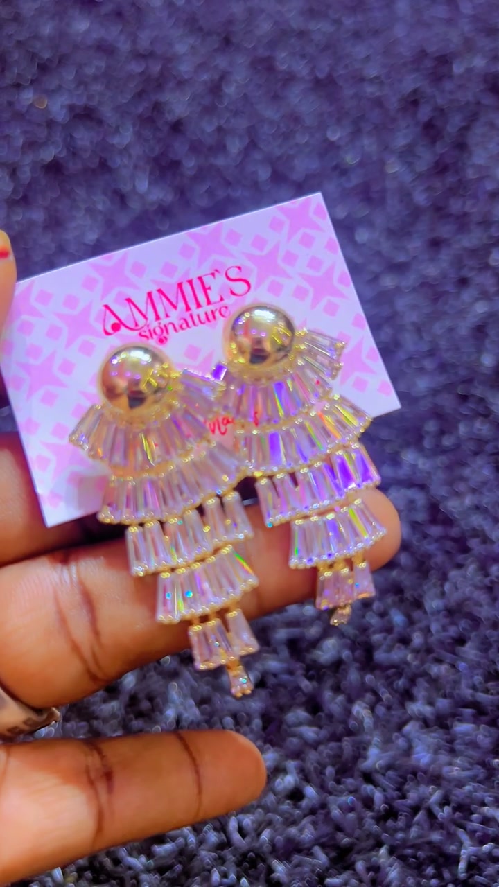 @Ammiesignature jewelry/makeup