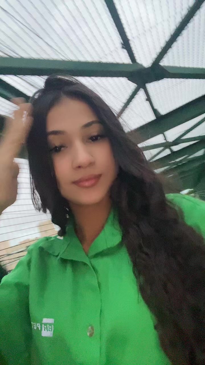 @ana lara