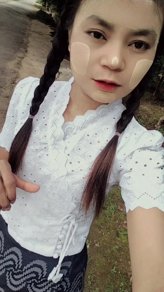@Ko Aung Soe Lin အပိုင်ဖြစ်သည်