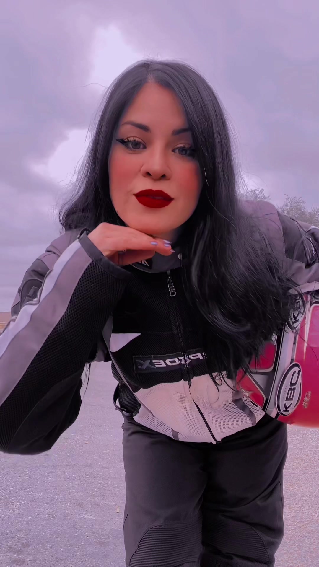 @Laramiwaifu