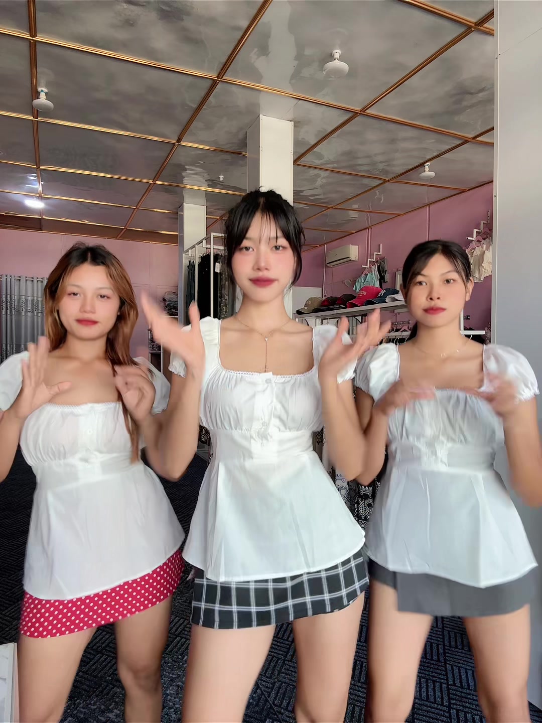 @y2 fashion (kyaukse) 🌸🌸