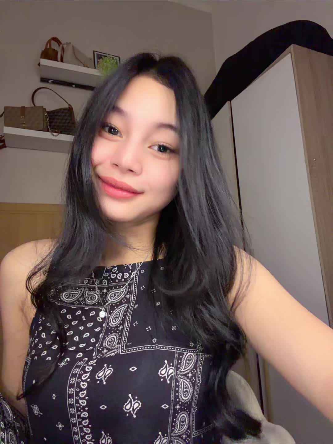 @queena_gadis
