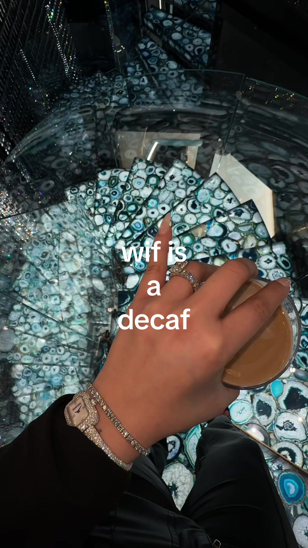 @Victoria Pristine💎