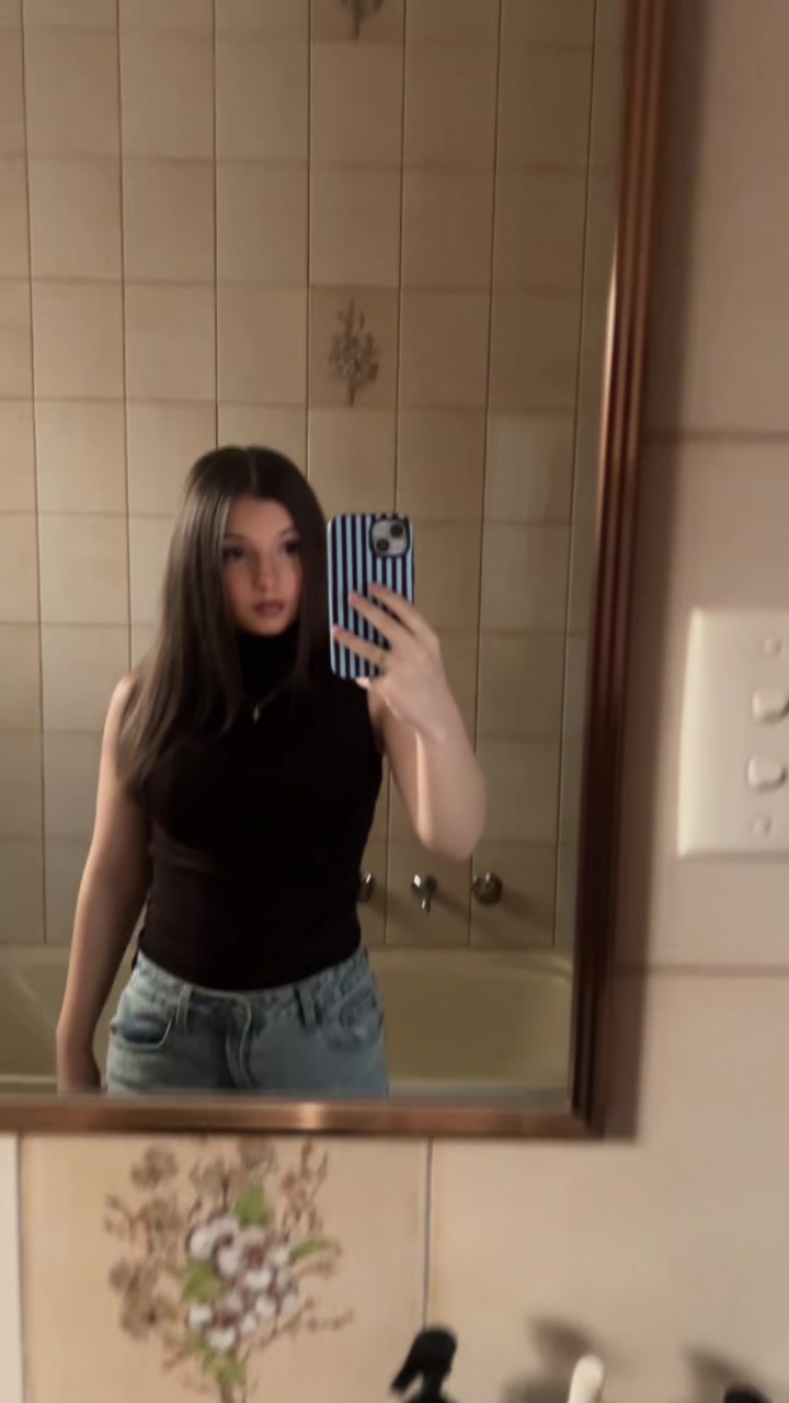@bella