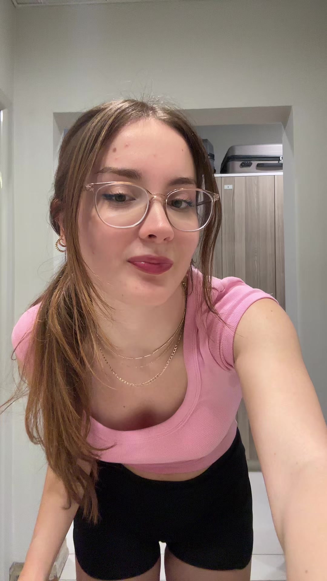 @🦦