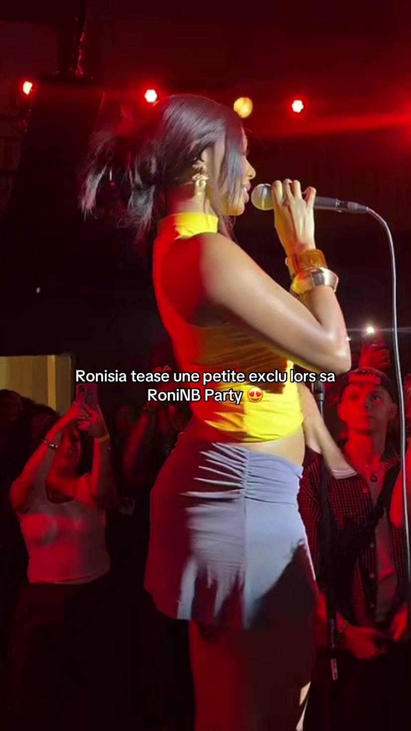 @Love_Ronisia_ᥫ᭡