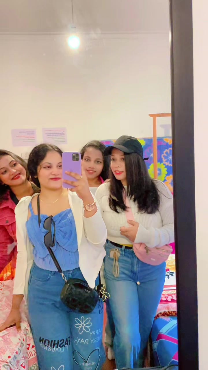 @𝐂𝐡𝐮𝐭𝐭𝐲𝐲_💋🐬