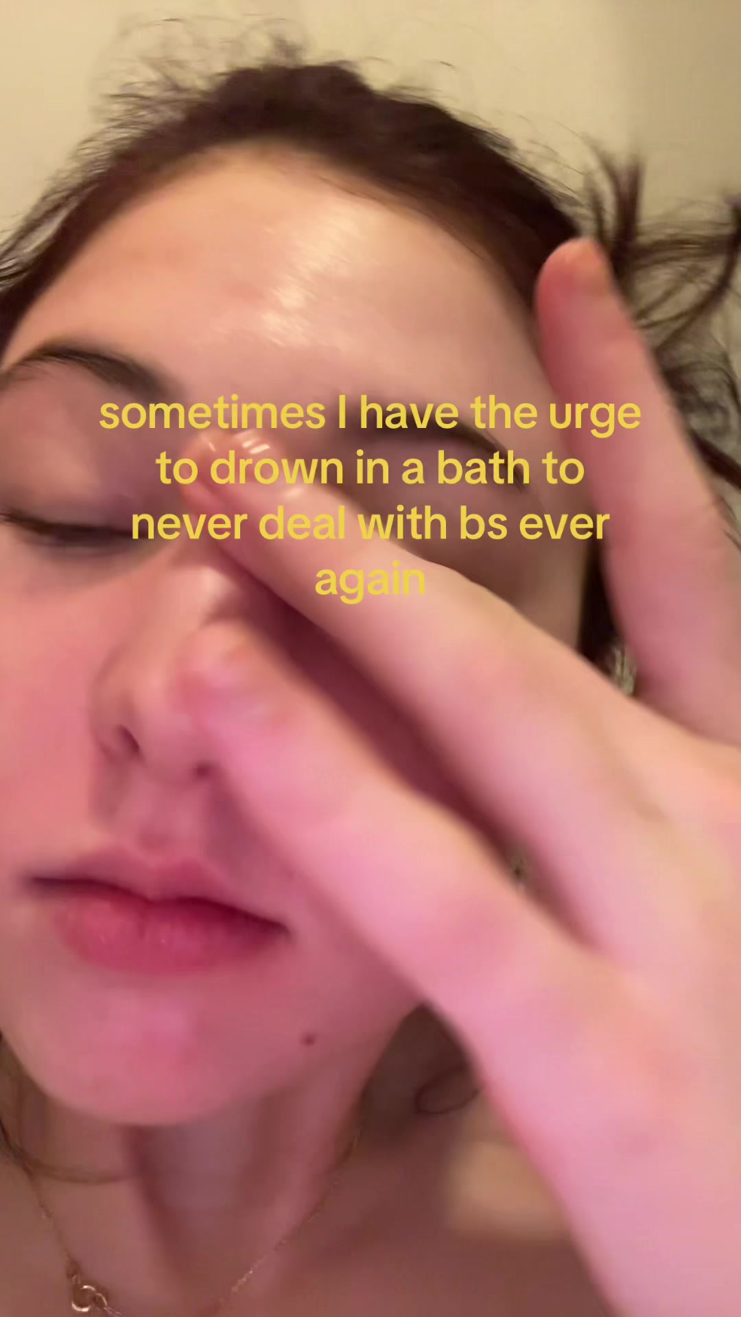 @🦦