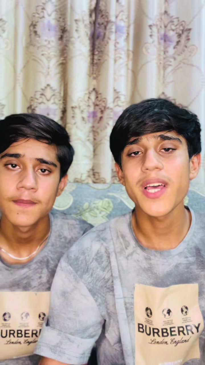 @♥️Twins👬 is live
