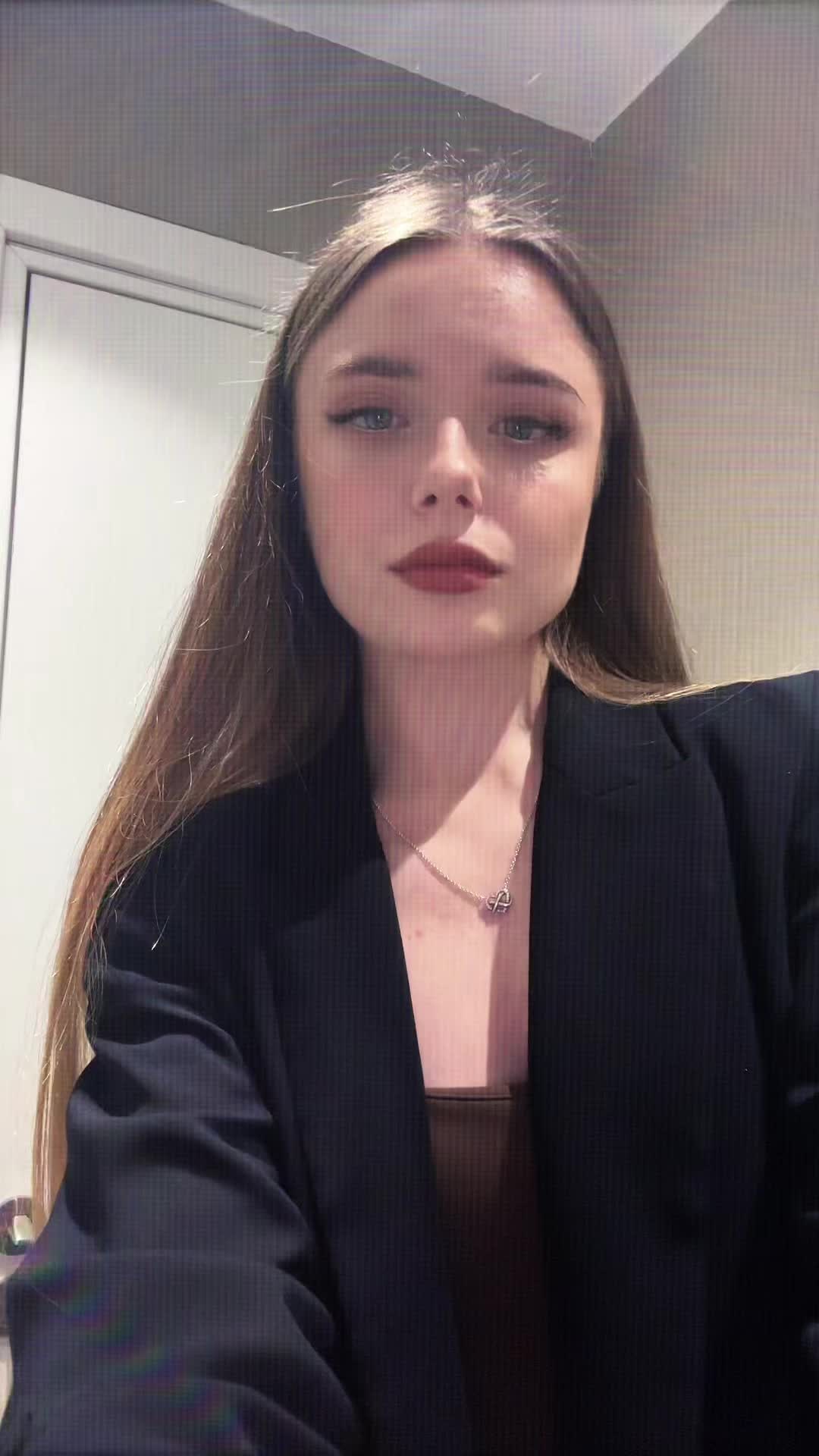 @alishaaaa