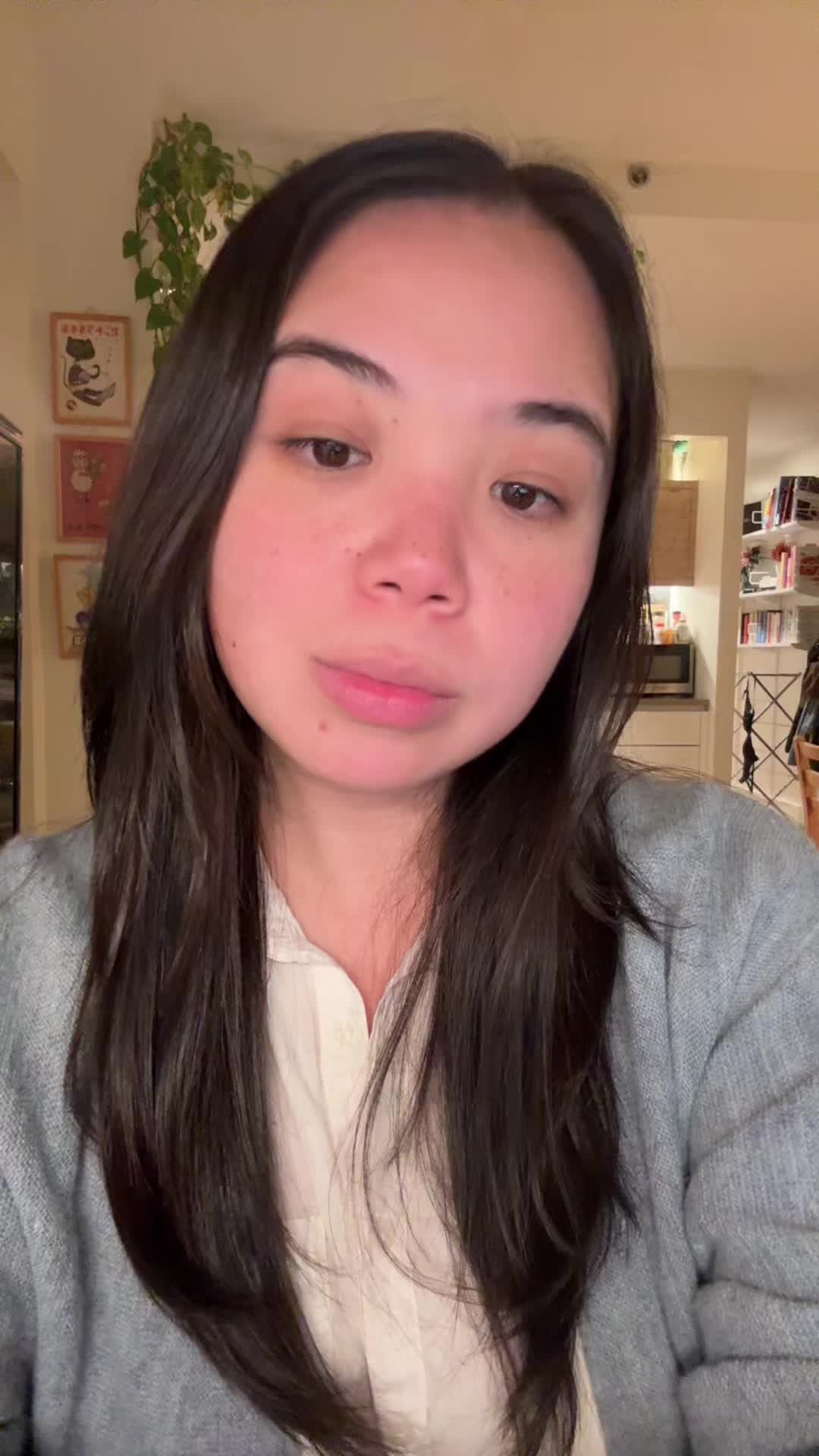 @Mia Sato - Tech reporter