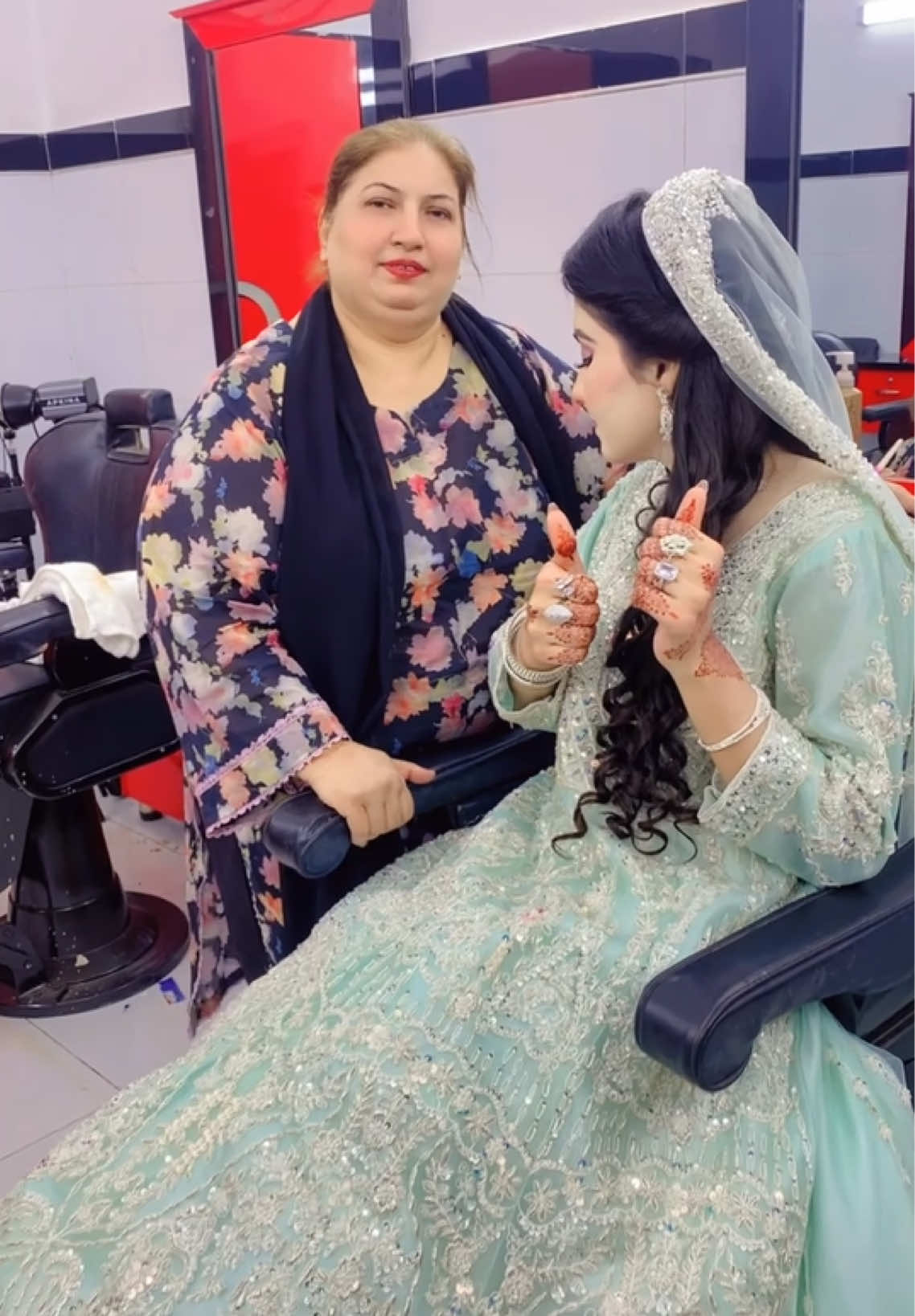 @Aqsa beauty clinic & institute