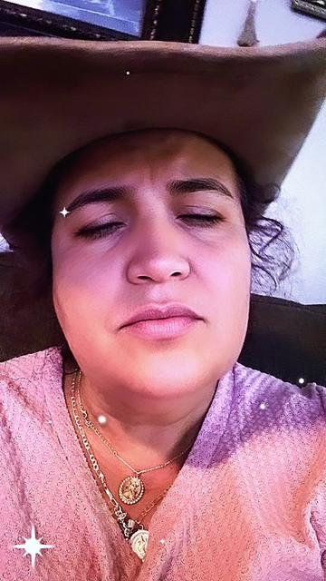 @Elvagonzalezz